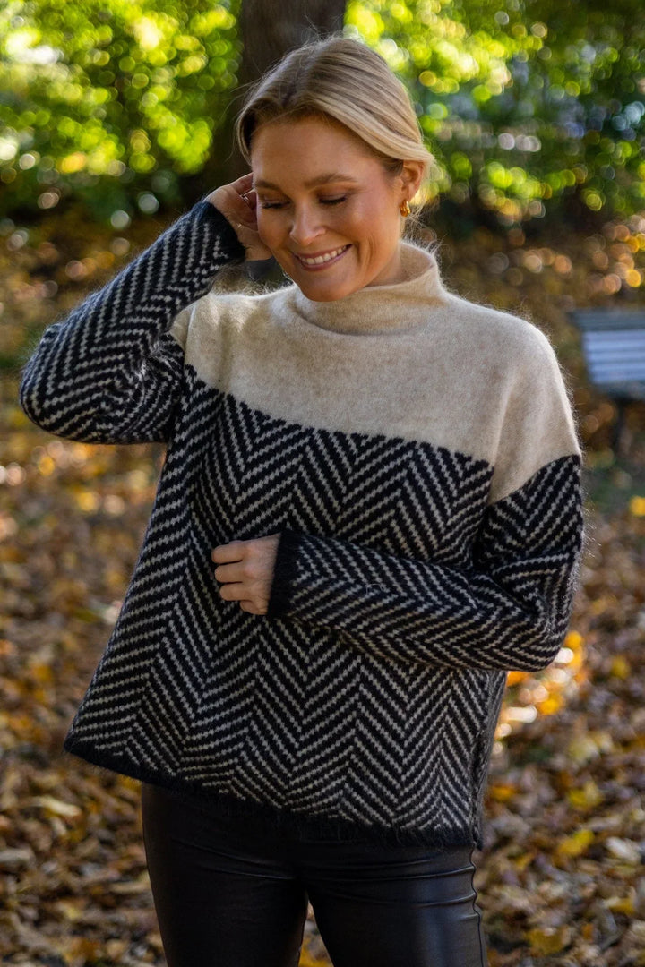 Adelie | Comfortable Soft Turtleneck