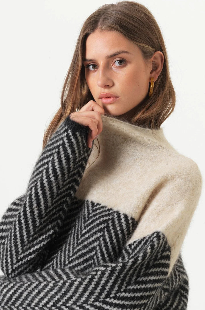 Adelie | Comfortable Soft Turtleneck